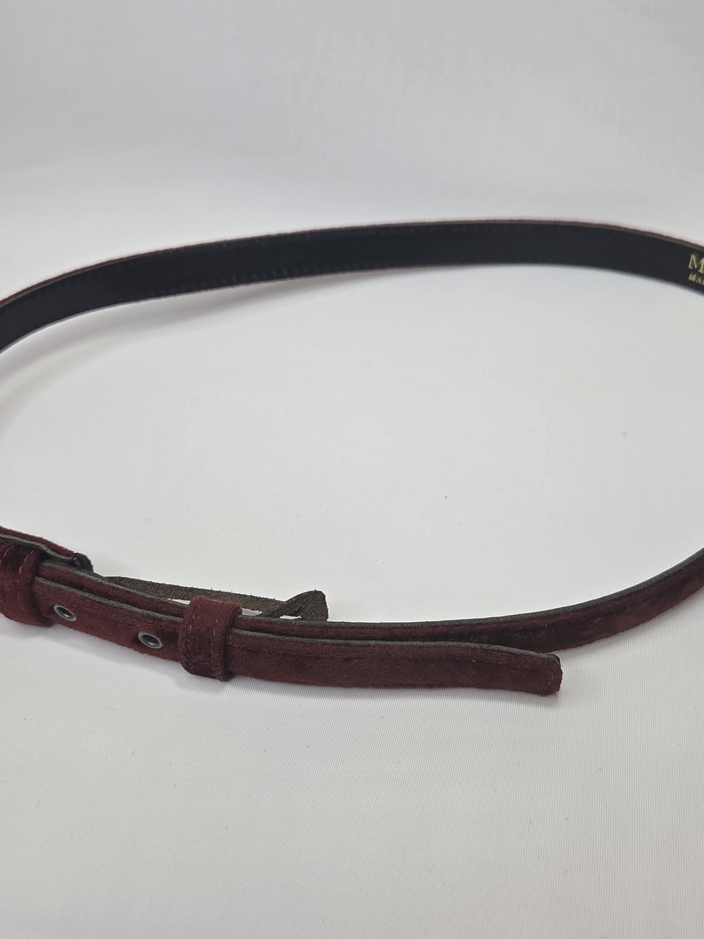 MaxMara Womens Slim Burgubdy Suede Felt Belt Small (S) Adjustable Belt